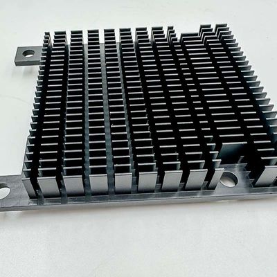 Η στερεάς κατάστασης κίνηση heatsink, στερεάς κατάστασης κίνηση SSD υπολογιστών heatsink, σκληρός δίσκος ηλεκτρονικών συστατικών heatsink περιβάλλει