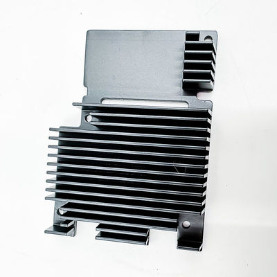 Κράμα αργιλίου CNC που επεξεργάζεται τα μέρη Heatsink για τη βιομηχανική κατασκευή στη μηχανή