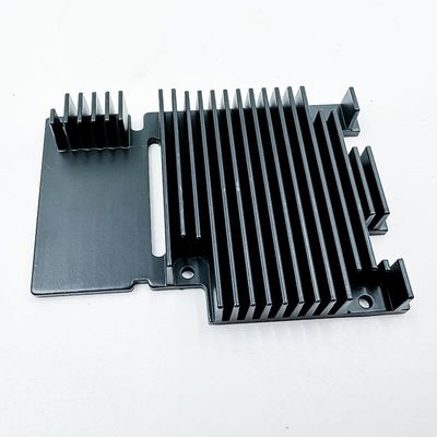 Κράμα αργιλίου CNC που επεξεργάζεται τα μέρη Heatsink για τη βιομηχανική κατασκευή στη μηχανή