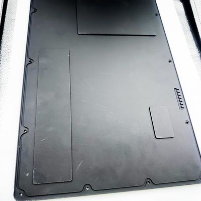 CNC που επεξεργάζεται τη γυρίζοντας εξώθηση Heatsink αργιλίου μερών άλεσης για το όργανο επικοινωνίας στη μηχανή